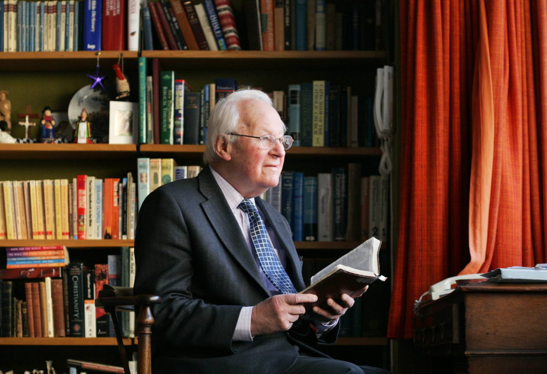 Crăciunul în viziunea lui John Stott