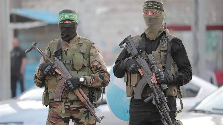 Un oficial AP spune că Hamas folosește „metode asemănătoare ISIS” | AO NEWS