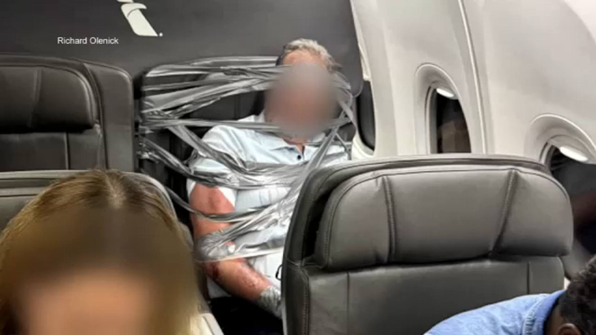 Jonathan Cahn, autor și rabin american, a fost atacat în avion după ce a vorbit unui pasager despre credință