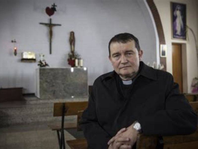 Un preot spaniol achitat într-o bătălie juridică privind criticile la adresa islamului | AO NEWS