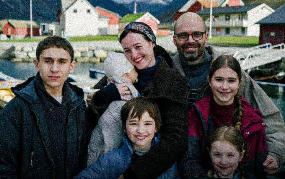 POVESTEA de DUMINICĂ: Filmul Fjord, o imagine în oglindă