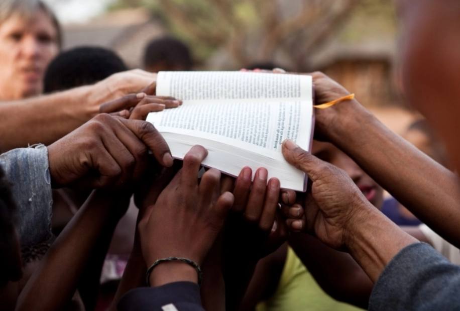 Wycliffe sărbătorește un „moment remarcabil” pe măsură ce traducerea Bibliei avansează într-un ritm rapid